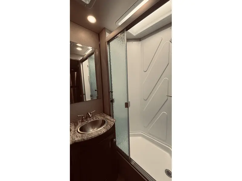 2019 Holiday Rambler ADMIRAL 32S thumbnail 22
