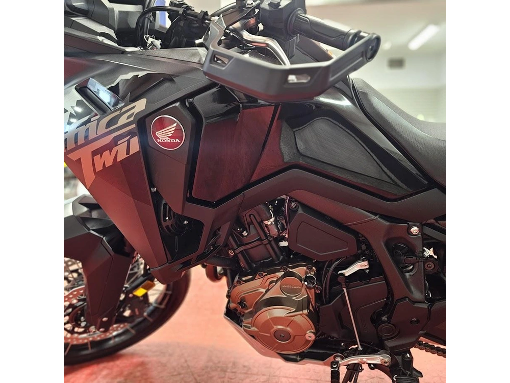 2026 Honda Africa Twin alt