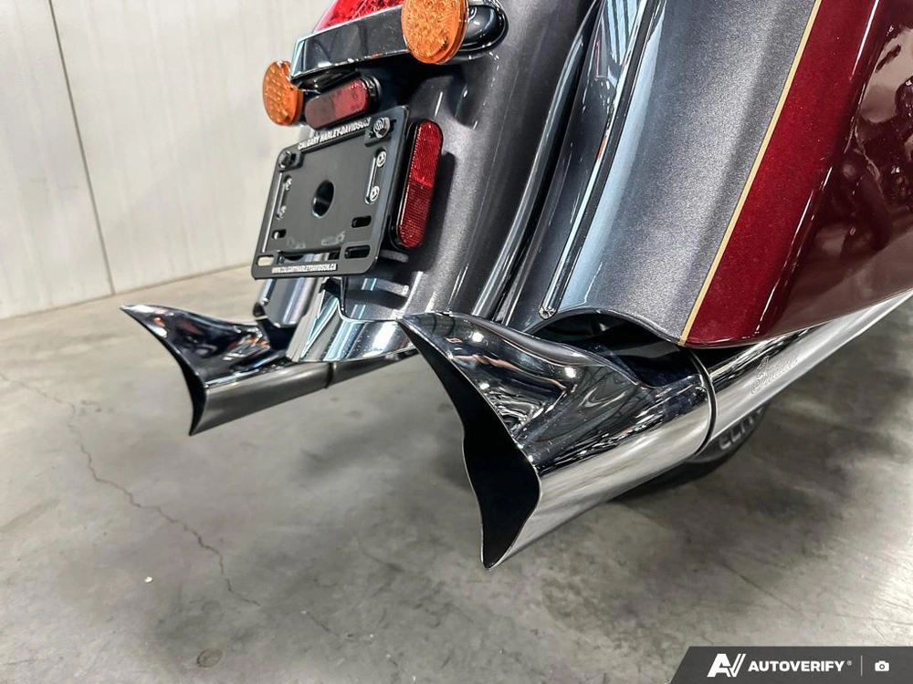 2017 Indian Motorcycle Springfield alt