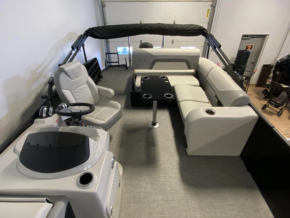 2026 Lowe Boats Ss210cl alt