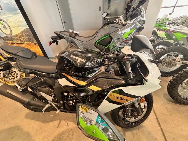 2026 Kawasaki Ninja Zx-6r Ninja Zx-6r Zx6r Zx636 Ninjazx alt