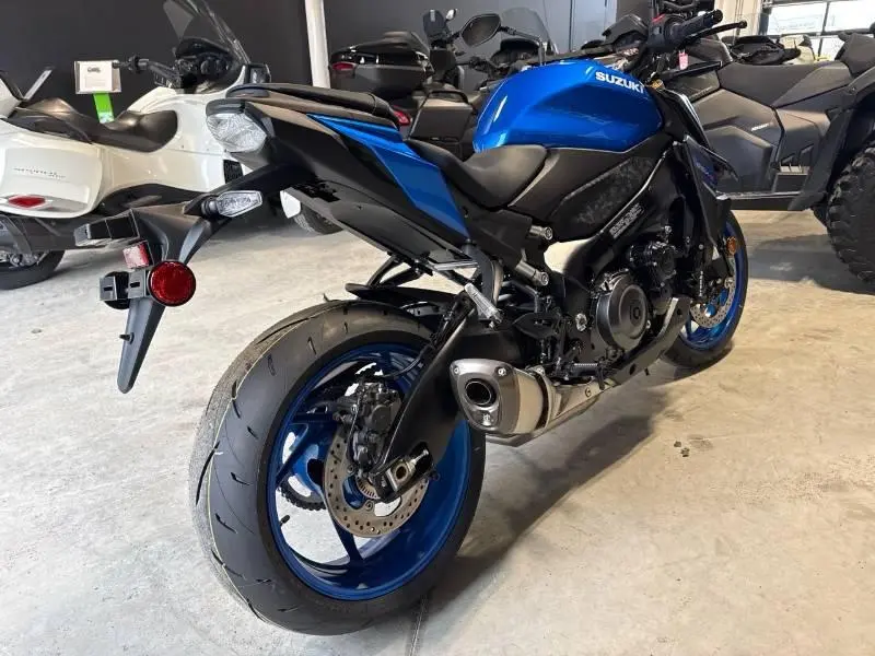 2026 Suzuki GSX-S1000A METALLIC TRITON BLU thumbnail 5