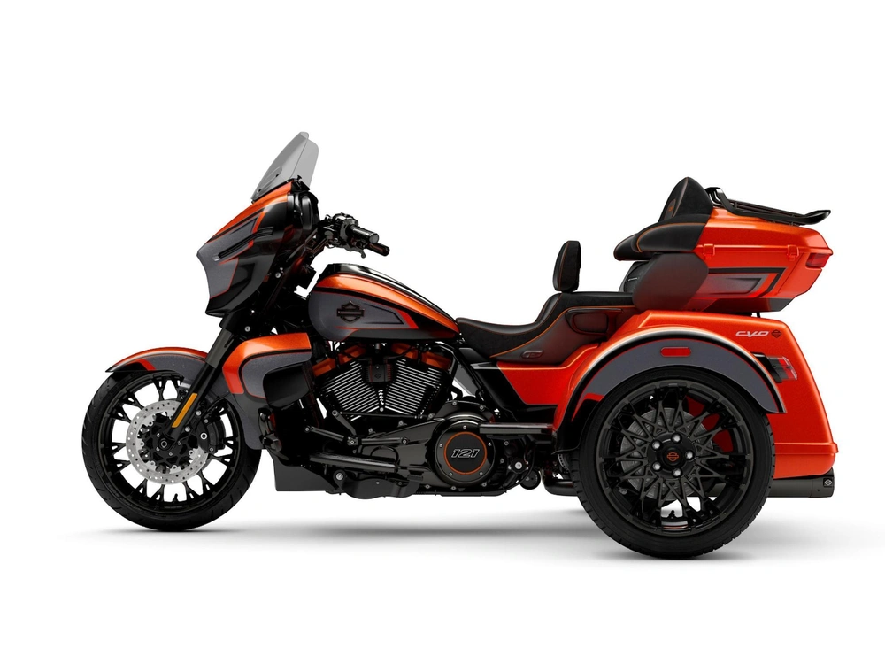 2026 Harley-davidson Road Glide Cvo alt