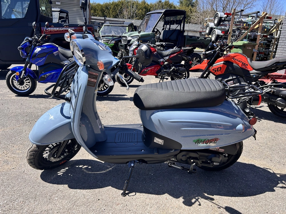2026 Scootterre Amore 50 alt
