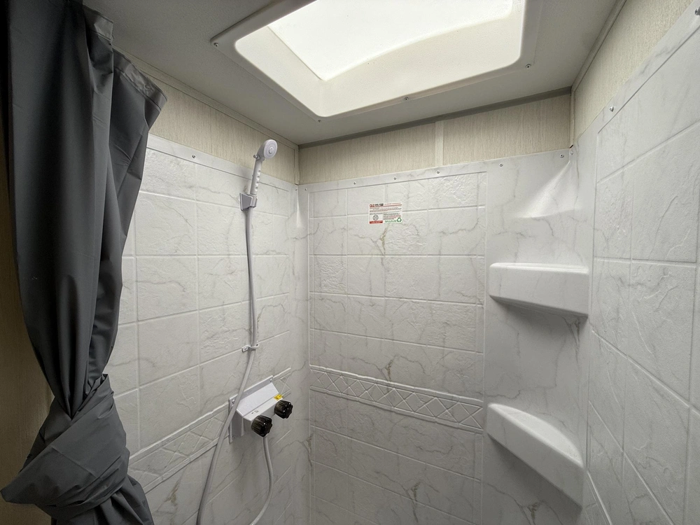 Cherokee 304sr Wolf Den 2026 alt