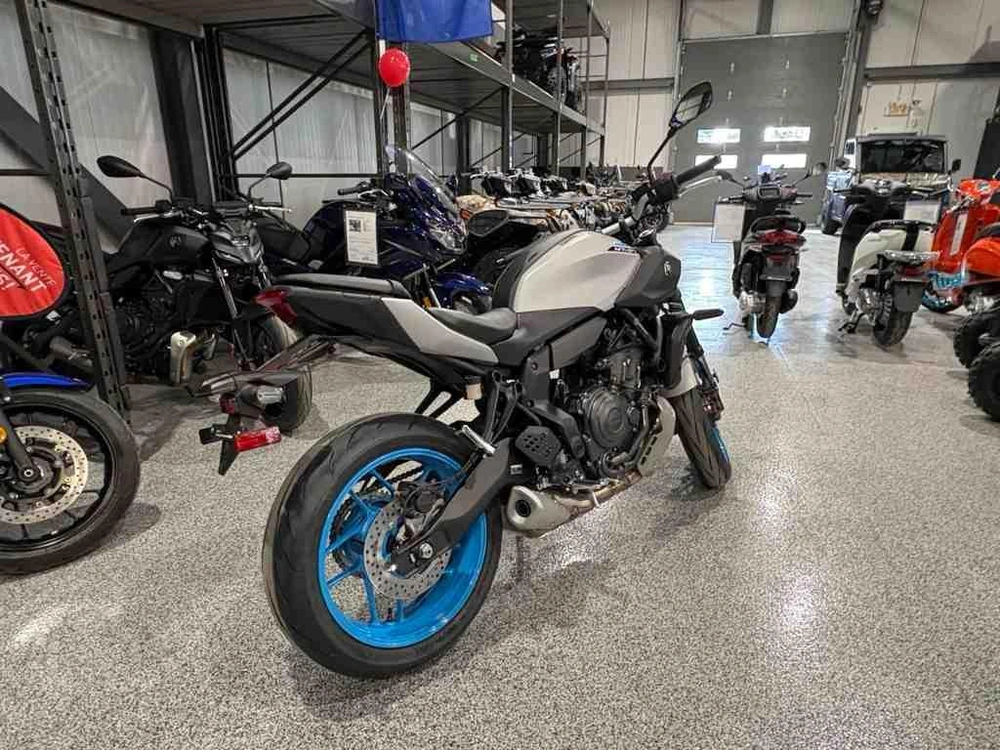 Yamaha Mt-07 2026 alt