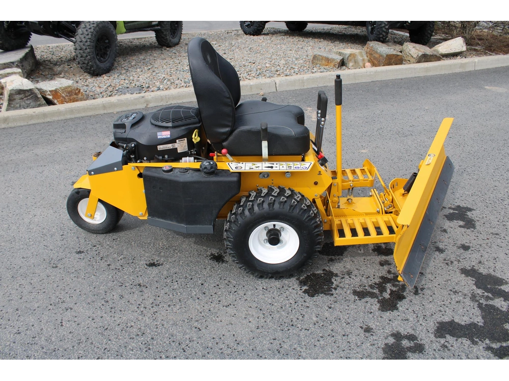 2025 Walker Model R alt