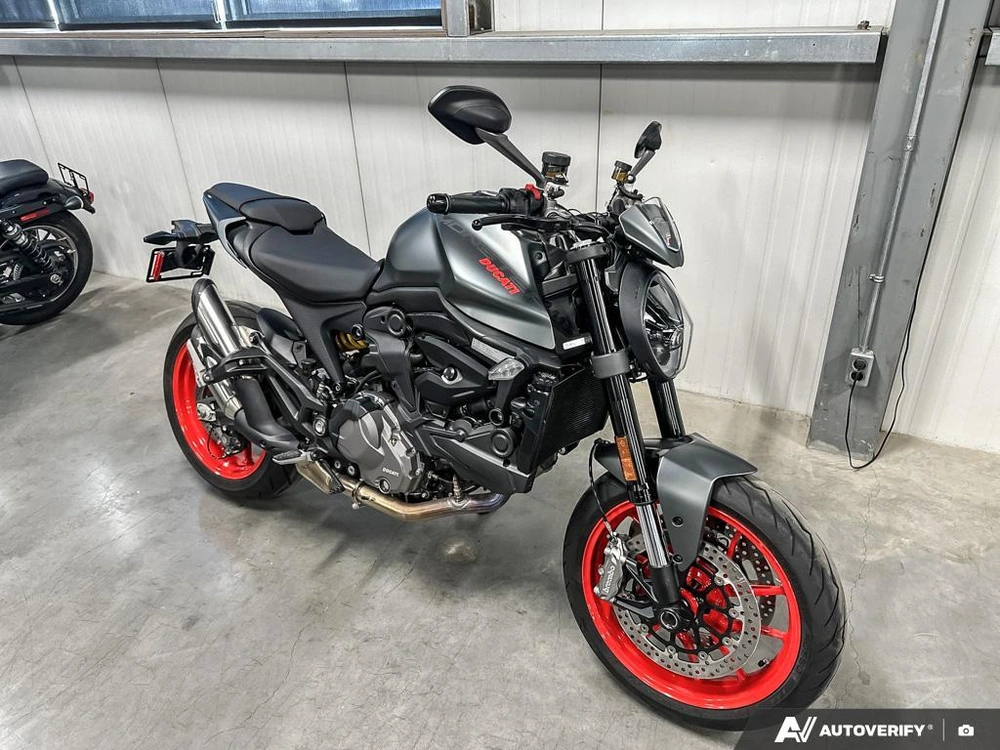 2022 Ducati Monster alt