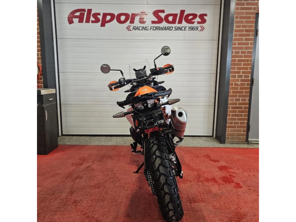 2026 Ktm Adventure 890 R alt