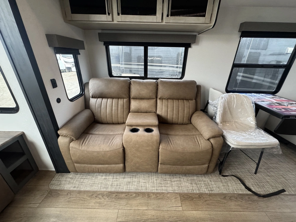 2026 Palomino Puma (park) 402lft alt