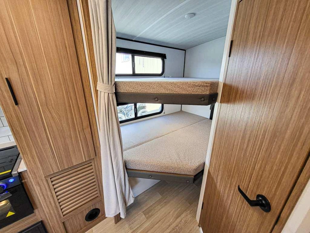 Keystone Rv Passport 229bh 2026 alt