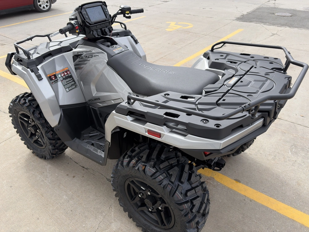Polaris Sportsman 570 Ultimate 2026 alt