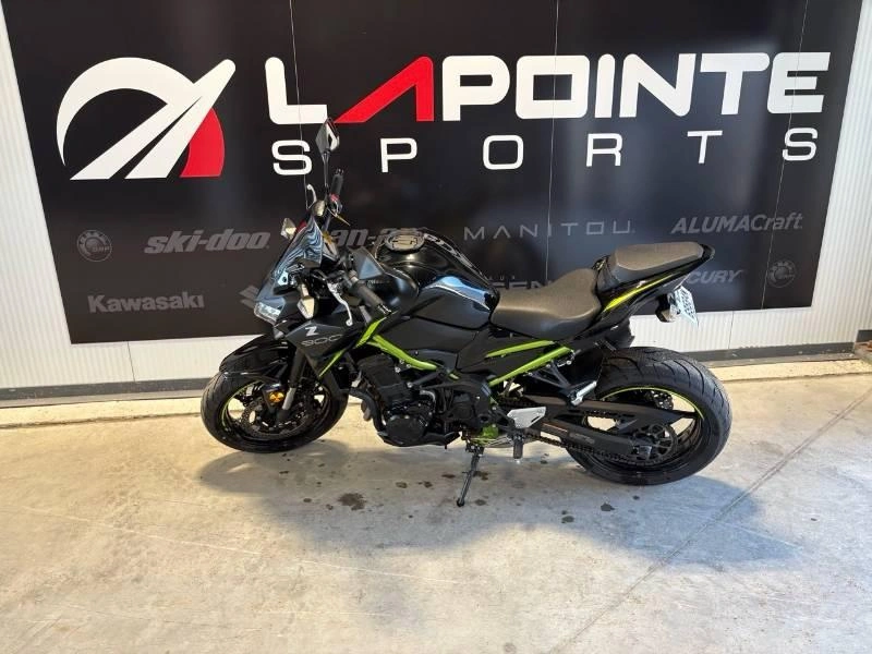 Kawasaki Z900 2022 alt