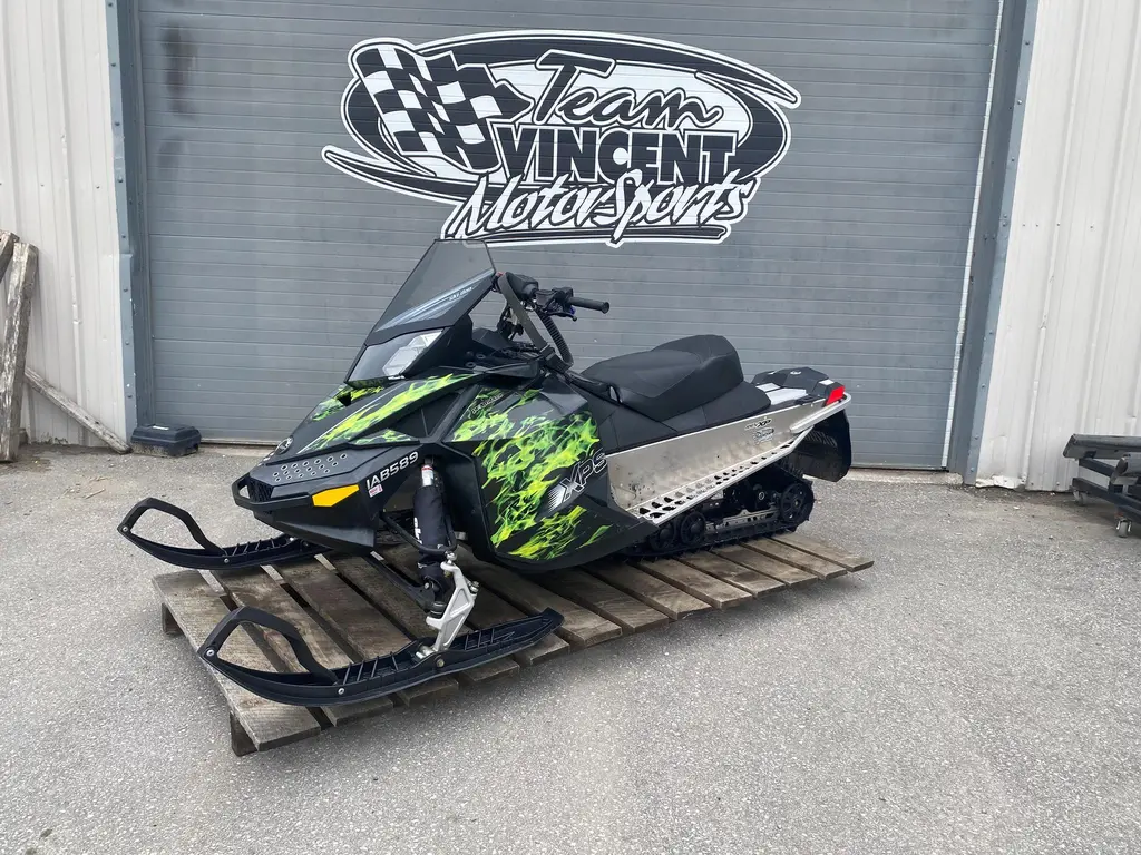 2010 Ski-Doo MXZ TNT 550F