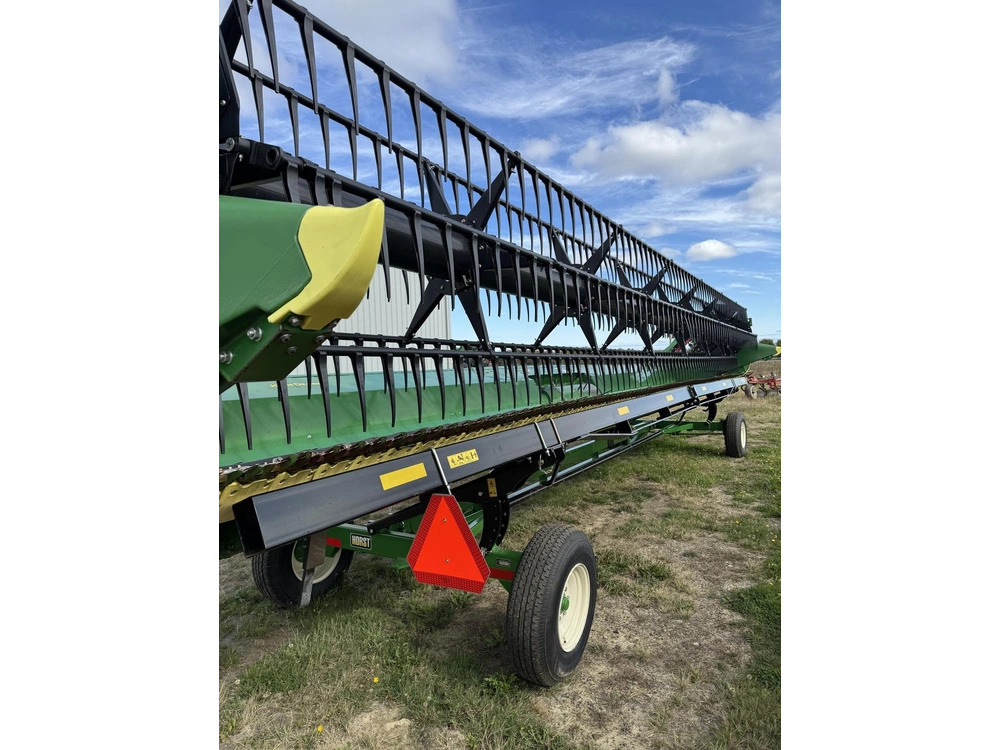 2022 John Deere T670 alt