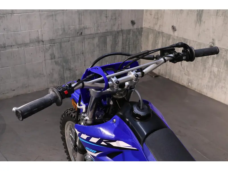 2026 Yamaha TT-R 230 thumbnail 6