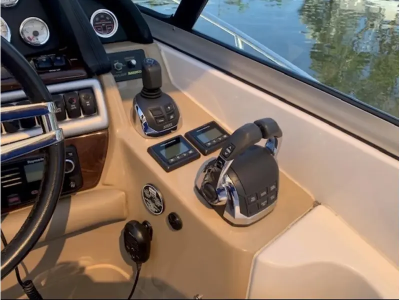 2016 Four Winns Vista 355 thumbnail 8