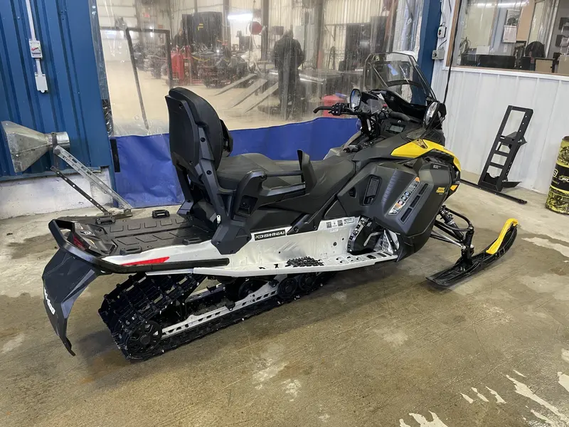 Ski-Doo Grand Touring Sport 600 ACE 2026
