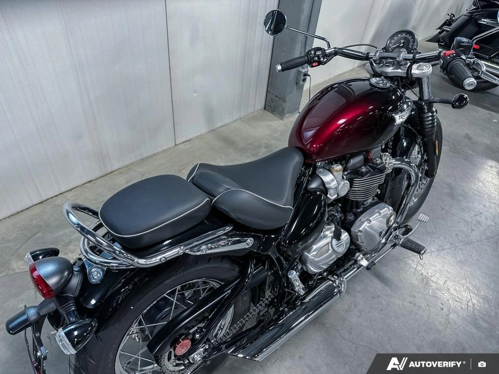2024 Triumph 1200 Stealth alt