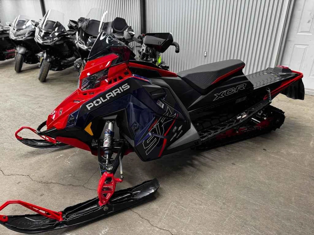 Polaris 9r Indy Xcr 70eme 2025 alt