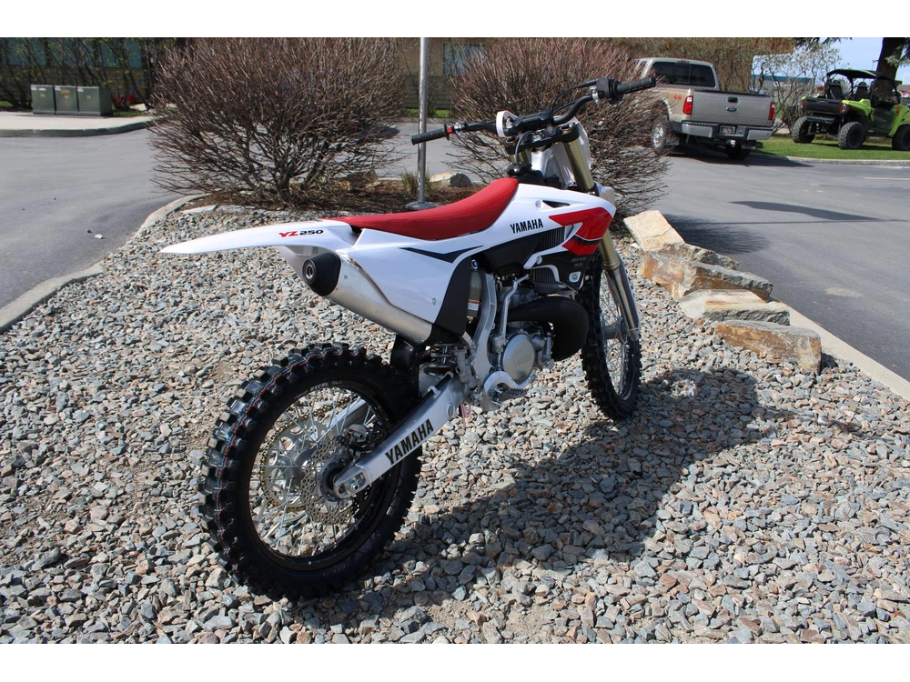 2026 Yamaha Yz250 70th Anniversary Edition alt