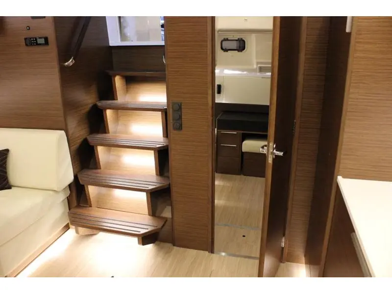 2021 Bavaria Motoryachts S45 COUPE VOLVO IPS 600 EVC2 thumbnail 18
