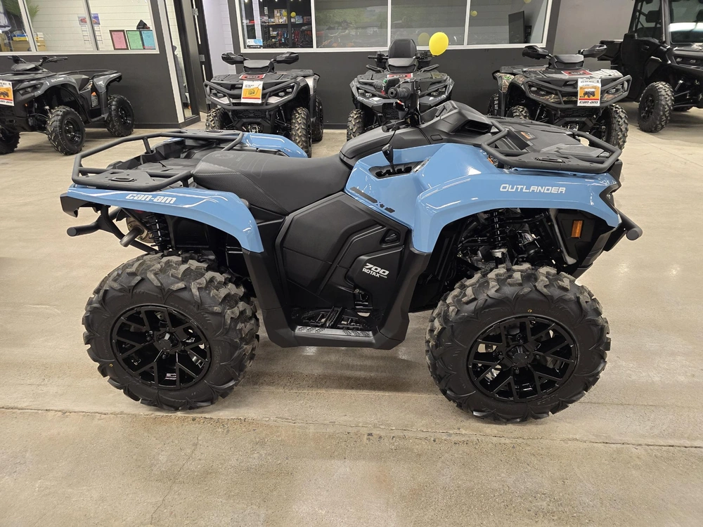 2026 Brp Outlander Xt 700 alt