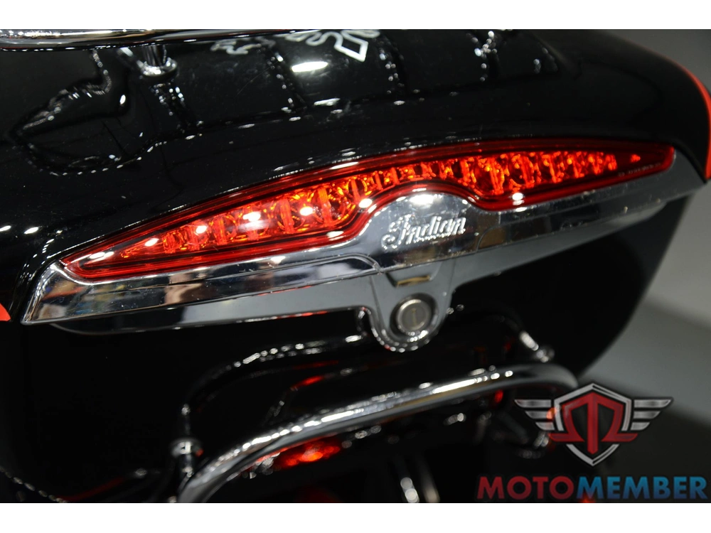 2017 Indian Motorcycle Roadmaster alt