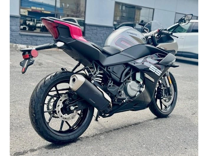 Cfmoto 300ss Rabais De 2,200$ 2024 alt