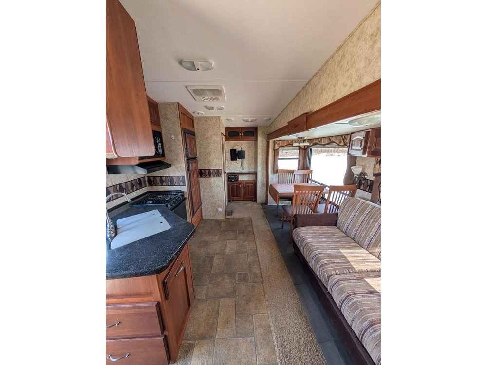 Cougar Cg293 2011 alt