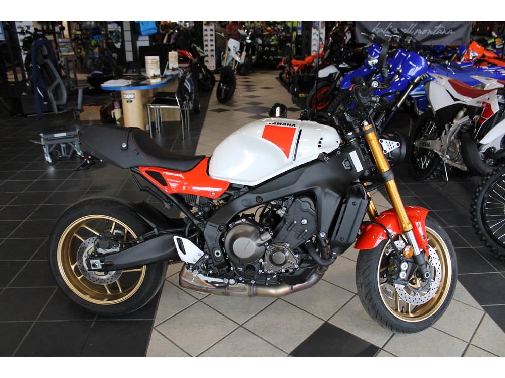2024 Yamaha Xsr 900 alt