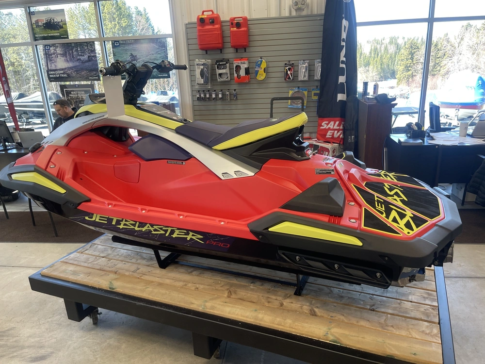 2026 Yamaha Jetblaster Pro 2-up alt