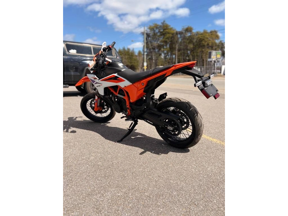 Ktm 390 Smc R 2025 alt