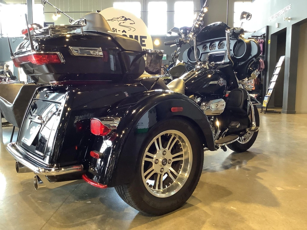 Harley-davidson Tri - Glade Ultra Flhtcutg001 2024 alt