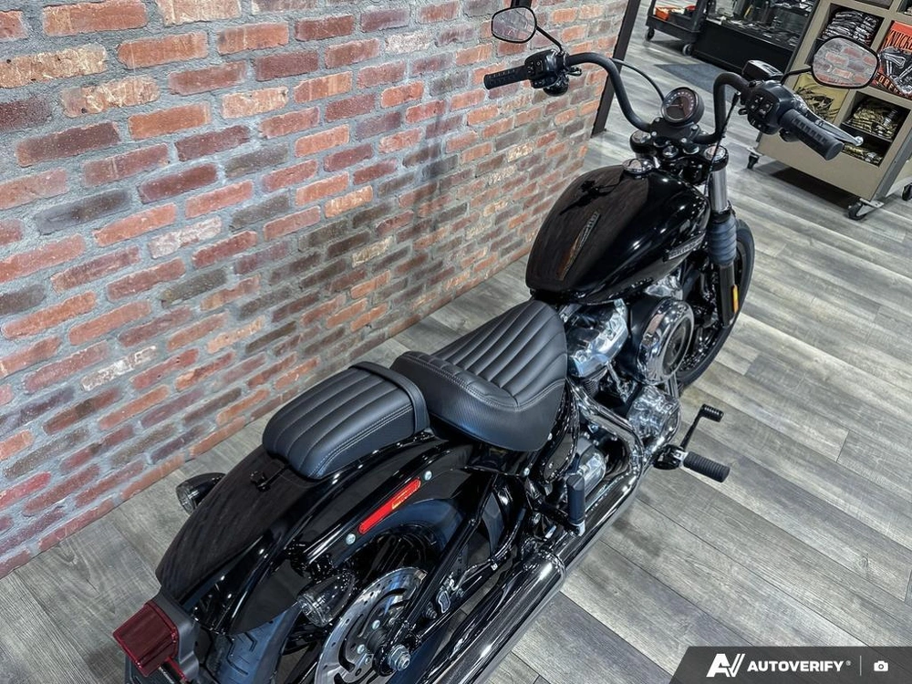 2026 Harley-davidson Street Bob alt