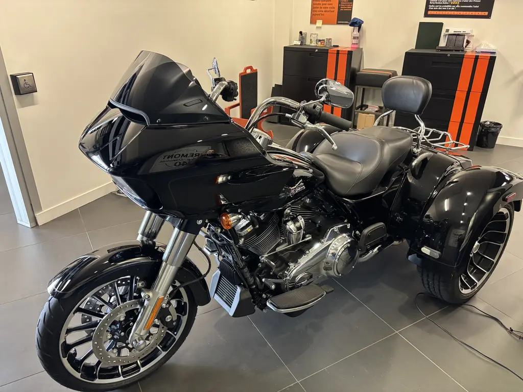 Harley-Davidson FLTRT ROAD GLIDE 3FLTRT 2023