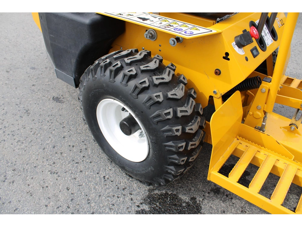 2025 Walker Model R alt