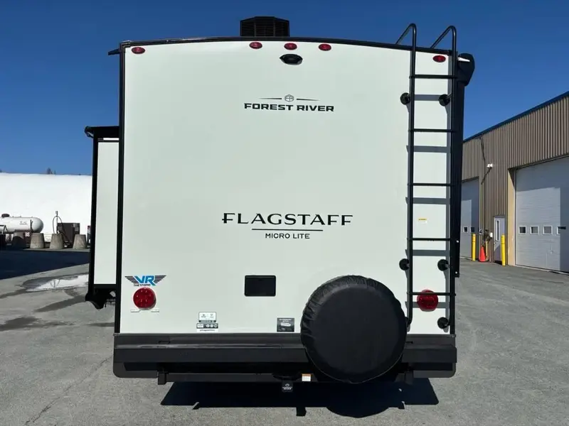 Flagstaff Micro Lite 22FBS 2026