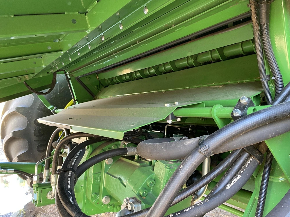 2024 John Deere T670 alt