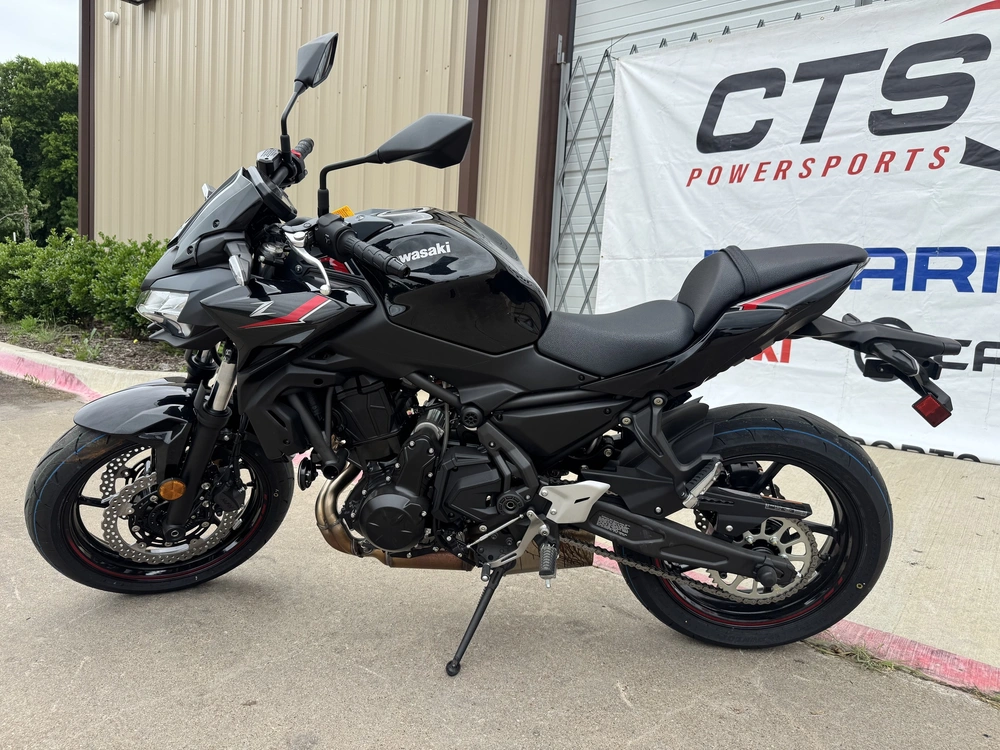 2025 Kawasaki Z650 Base Base alt