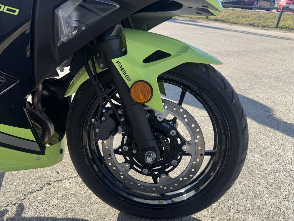 2026 Kawasaki Ninja® 500 Abs alt