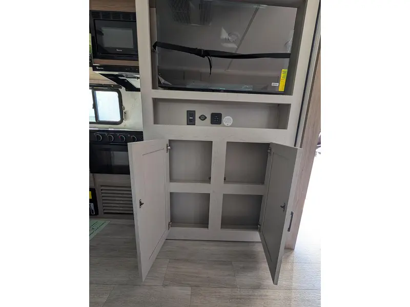 2026 Coachmen Freedom Express ultra lite 245RKS