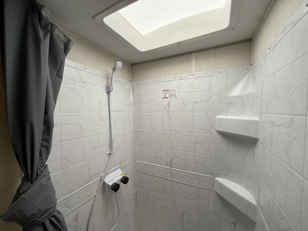 Cherokee 304sr Wolf Den 2026 alt