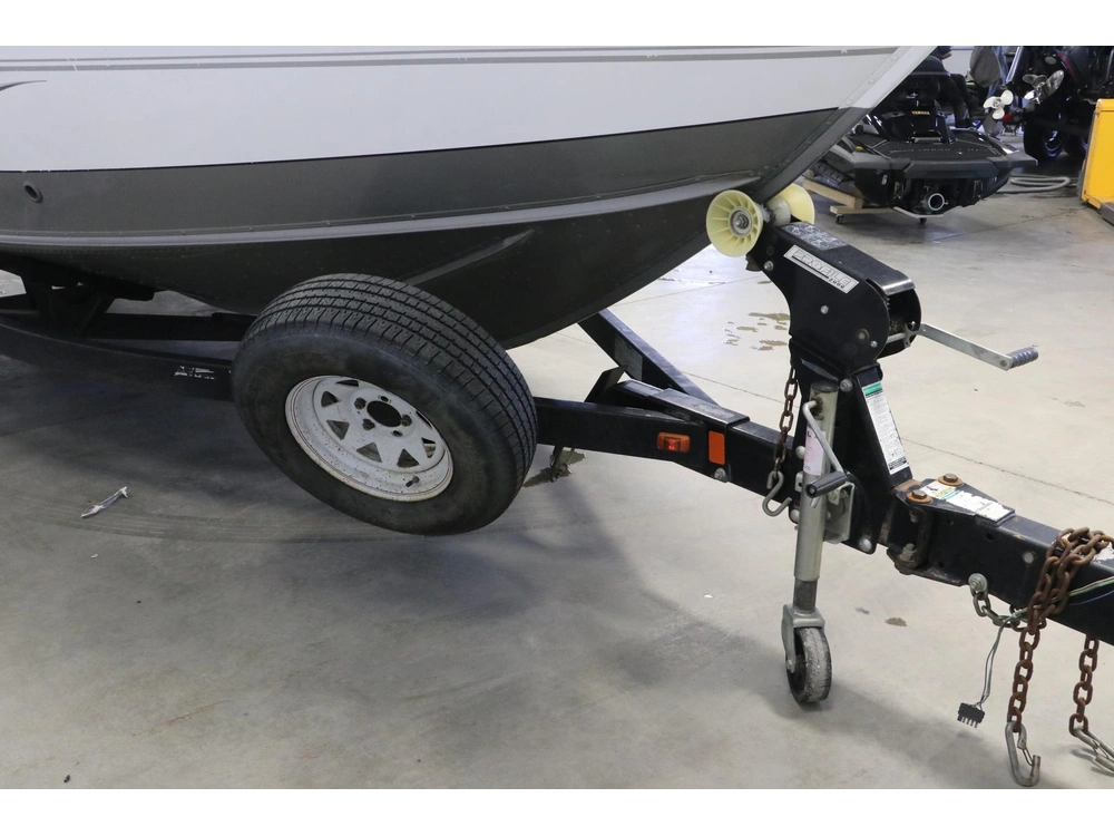 Lund 1750 Tyee + Mercury 150 Hp & Remorque 2011 alt