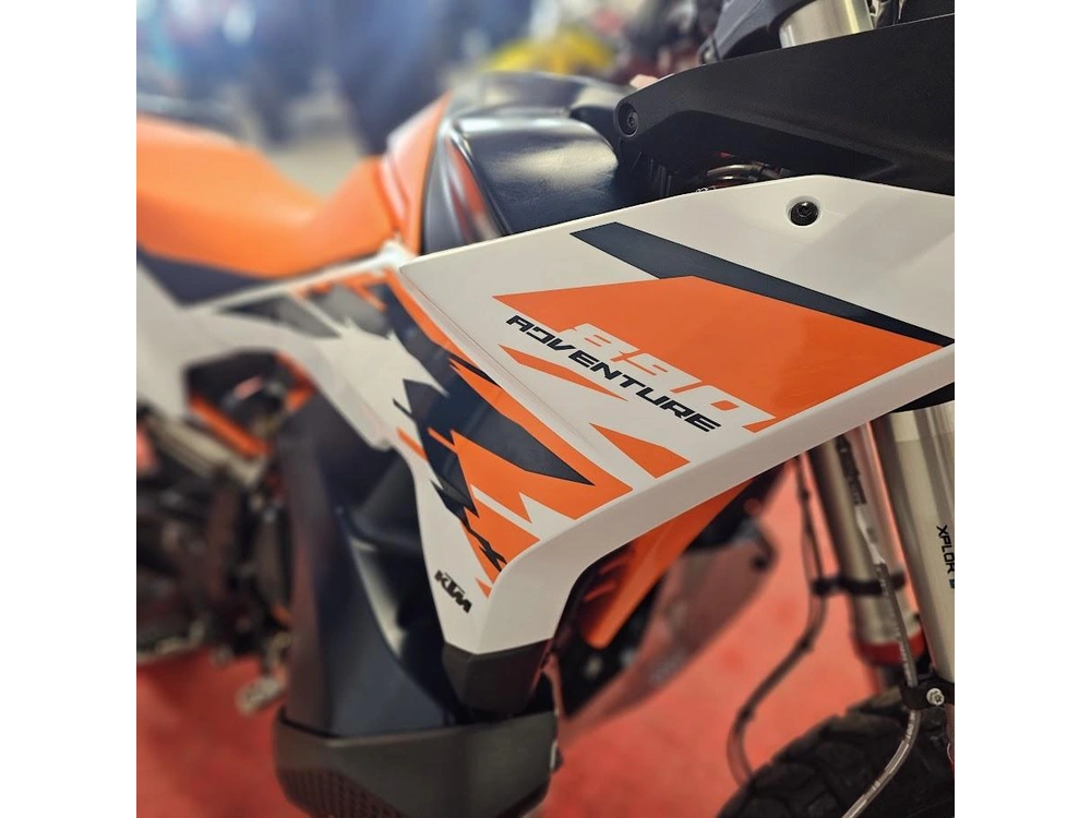 2026 Ktm Adventure 890 R alt
