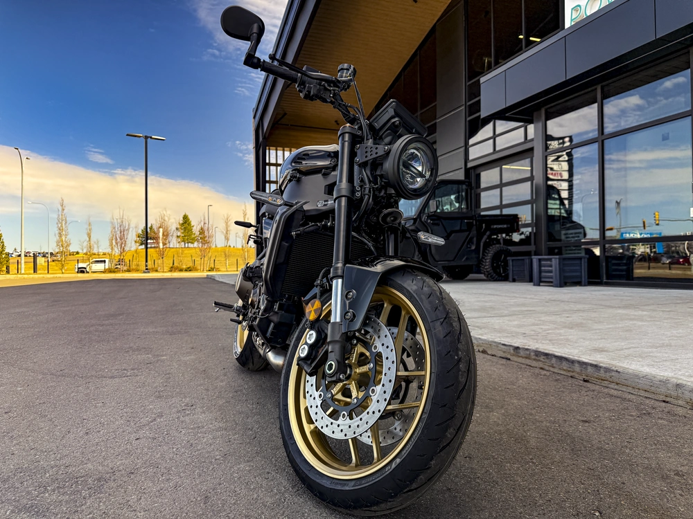 2026 Yamaha Xsr900 alt
