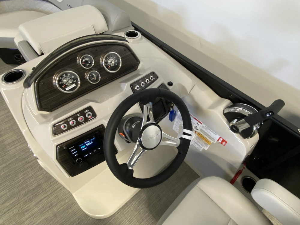 2026 Lowe Boats Ss210cl alt