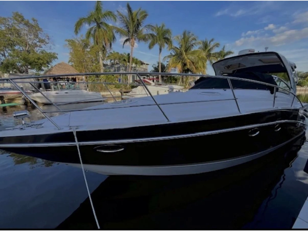 2016 Four Winns Vista 355 alt