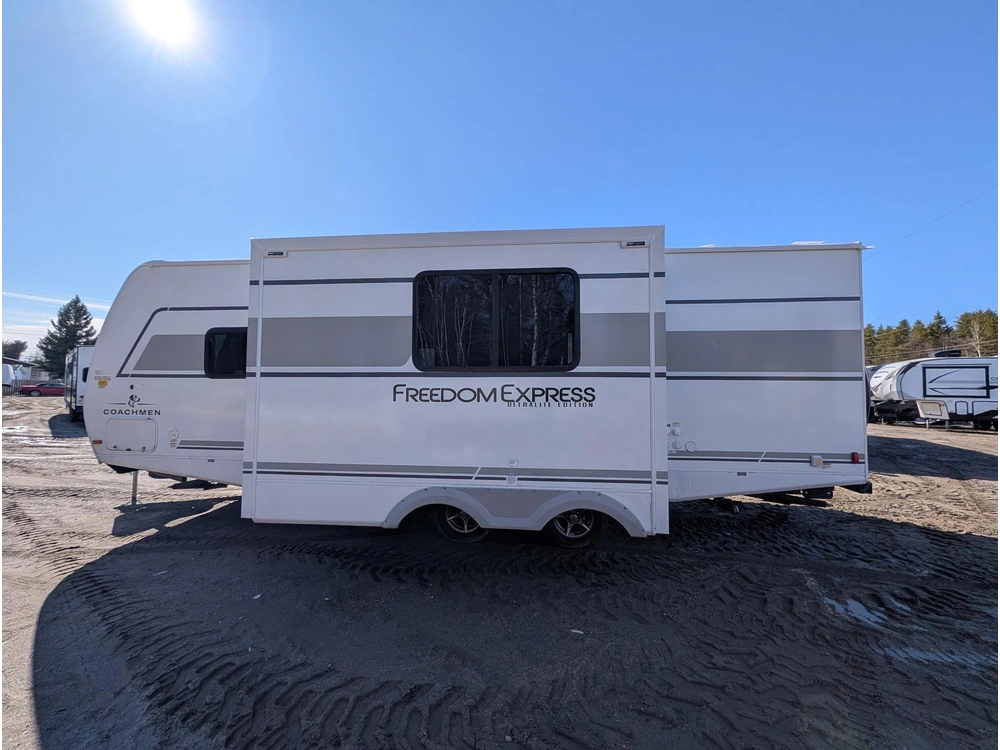 Coachmen Freedom Express Ultra Lite 245rks 2026 alt