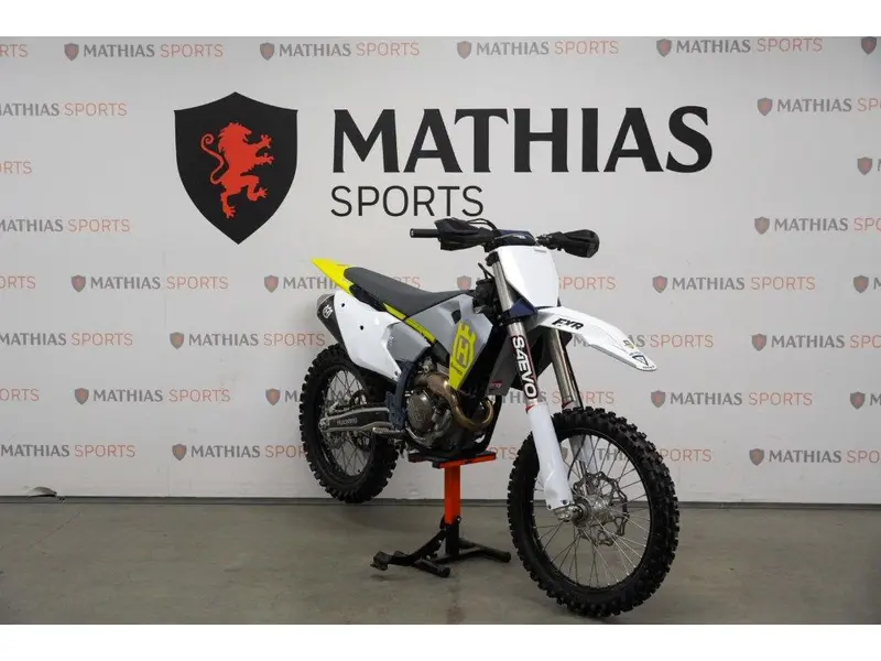 2023 Husqvarna FC250 thumbnail 2